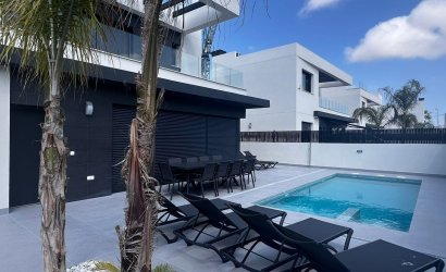 Herverkoop - Villa -
Algorfa - Inland