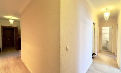 Resale - Apartment -
Torrevieja - Centro