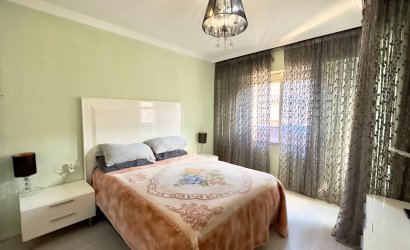 Resale - Apartment -
Torrevieja - Centro