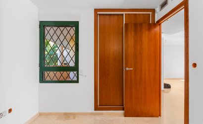 Herverkoop - Apartment -
Altea