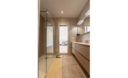 Resale - Villa -
Torrevieja - Costa Blanca