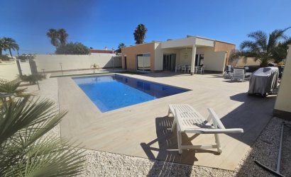 Resale - Villa -
Torrevieja - Costa Blanca