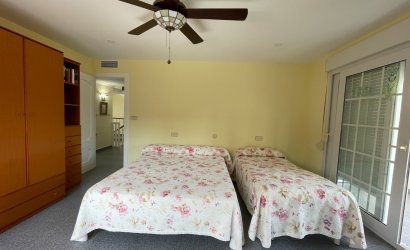 Revente - Villa -
Orihuela Costa - Costa Blanca