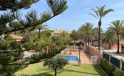 Revente - Villa -
Orihuela Costa - Costa Blanca