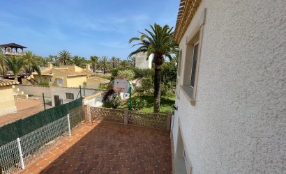 Revente - Villa -
Orihuela Costa - Costa Blanca