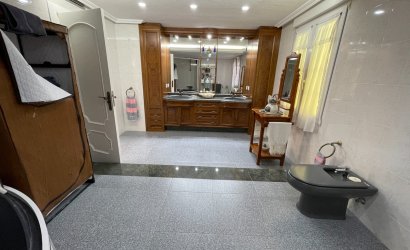 Revente - Villa -
Orihuela Costa - Costa Blanca