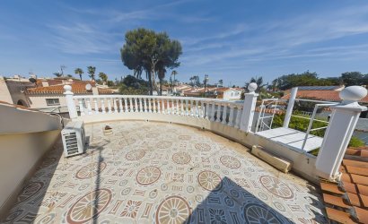 Herverkoop - Villa -
Torrevieja - Costa Blanca