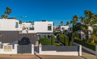 Resale - Townhouse -
Algorfa - La finca Golf