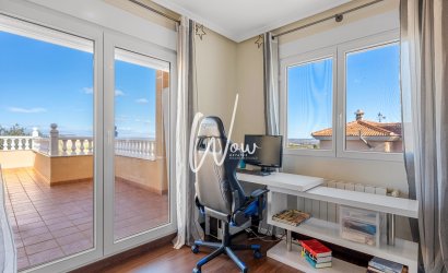 Herverkoop - Villa -
San Miguel de Salinas - Inland