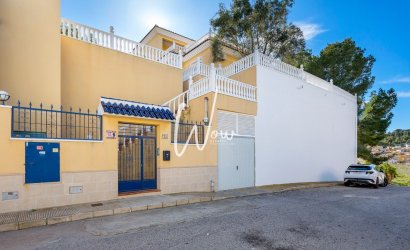 Herverkoop - Villa -
San Miguel de Salinas - Inland