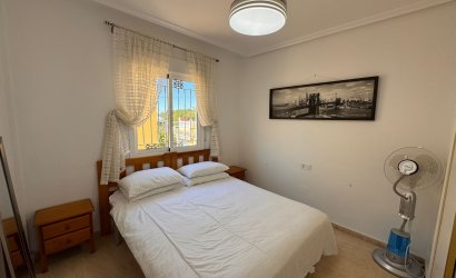 Herverkoop - Town House -
Campoamor - Costa Blanca