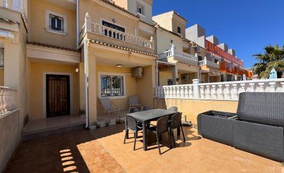 Herverkoop - Town House -
Campoamor - Costa Blanca