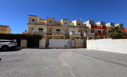 Herverkoop - Town House -
Campoamor - Costa Blanca