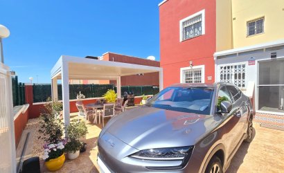 Revente - Apartment / Flat * -
Orihuela Costa * - Los Altos *