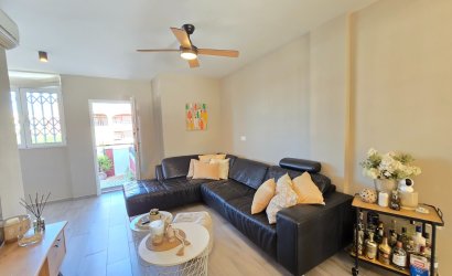 Revente - Apartment / Flat * -
Orihuela Costa * - Los Altos *