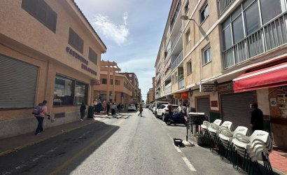 Revente - Apartment -
Torrevieja - Estacion De Autobuses