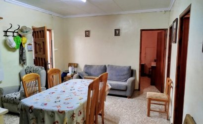 Reventa - Country House -
Yecla - Inland