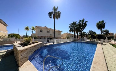 Resale - Town House -
Rojales - Inland