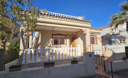 Herverkoop - Villa -
Algorfa - Montemar