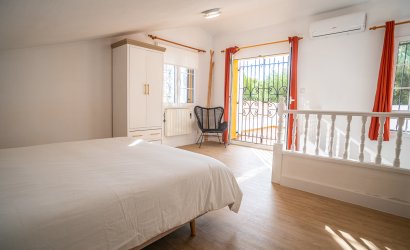 Herverkoop - Villa -
Orihuela Costa - Villamartín