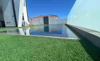 Resale - Villa -
Los Balcones - Los Altos