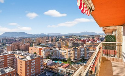 Herverkoop - Apartment -
Alicante - Center