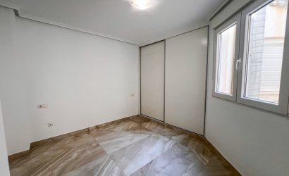 Revente - Apartment -
Torrevieja