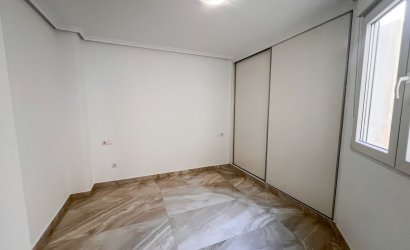 Revente - Apartment -
Torrevieja