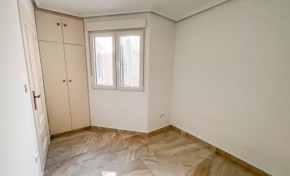 Revente - Apartment -
Torrevieja