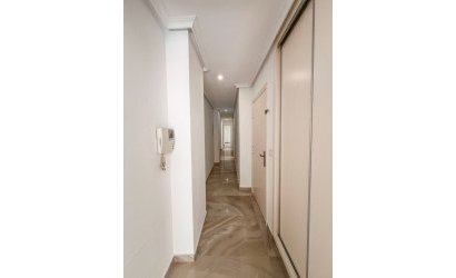 Revente - Apartment -
Torrevieja