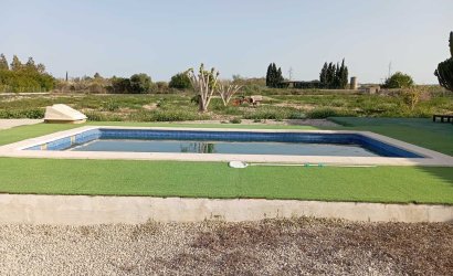 Herverkoop - Villa -
San Miguel de Salinas - Inland