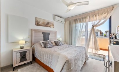 Herverkoop - Herenhuis -
Torrevieja - Aguas Nuevas