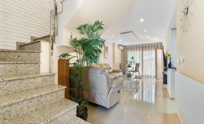 Herverkoop - Herenhuis -
Torrevieja - Aguas Nuevas