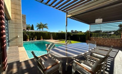 Resale - Villa -
Orihuela Costa - Dehesa de campoamor