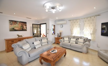 Reventa - Villa -
Ciudad Quesada - Center