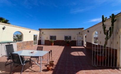 Resale - Country House -
Catral