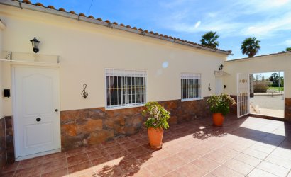 Resale - Country House -
Catral