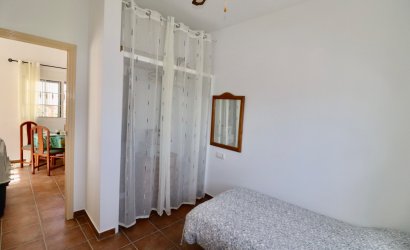 Resale - Country House -
Catral