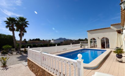 Resale - Country House -
Catral