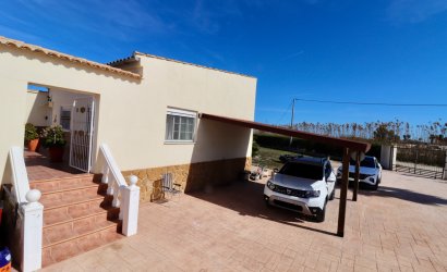 Resale - Country House -
Catral