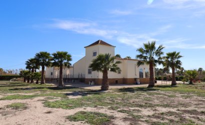 Resale - Country House -
Catral