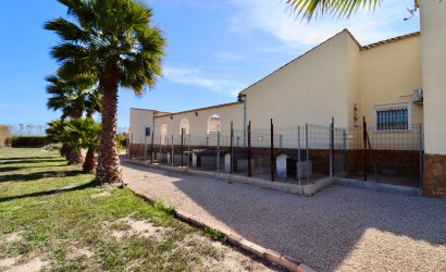 Resale - Country House -
Catral