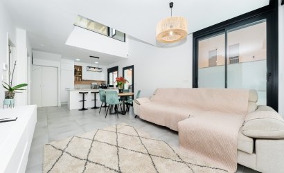 Herverkoop - Villa -
Los Montesinos