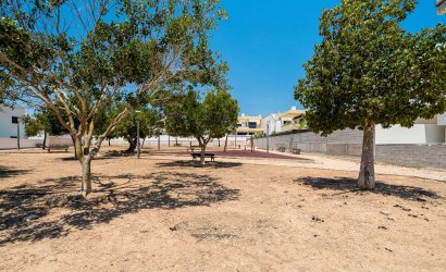 Herverkoop - Villa -
Los Montesinos
