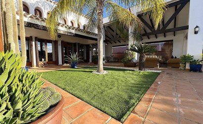 Herverkoop - Villa -
El Valle Golf Resort