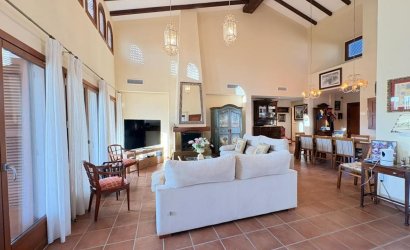 Herverkoop - Villa -
El Valle Golf Resort