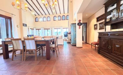 Herverkoop - Villa -
El Valle Golf Resort