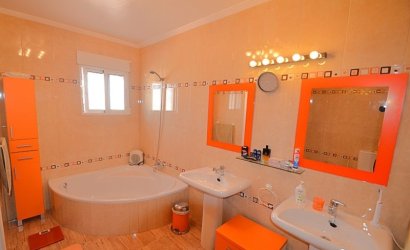 Herverkoop - Villa -
Campos del Río - Inland