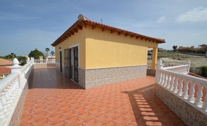 Herverkoop - Villa -
Campos del Río - Inland