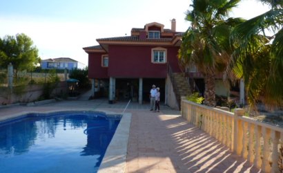 Herverkoop - Villa -
Calasparra - Inland